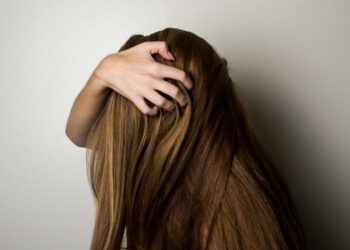 Cómo cuidar el cuero cabelludo: rutina y consejos para un cabello más sano desde la raíz