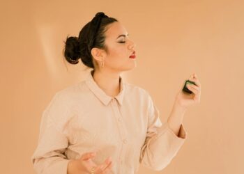 Cómo hidratar el cabello seco en casa: métodos sencillos y eficaces