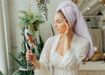 Mascarilla de arcilla para la cara: tipos, beneficios y cómo usarla correctamente