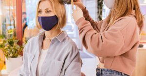 Mascarillas hidratantes para el cabello: cómo elegir la adecuada según tu tipo de pelo