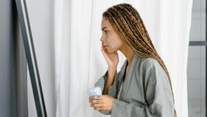 Rutina nocturna para la piel: pasos, orden correcto y productos que funcionan