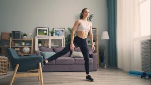 Pilates en casa para principiantes: cómo empezar, qué necesitas y los primeros ejercicios