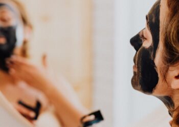 Rutina de cuidado facial para eliminar y prevenir los puntos negros de la piel