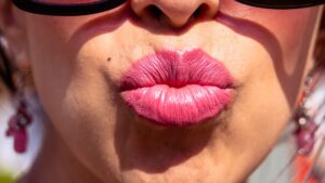 Labios agrietados: cómo curarlos y prevenirlos