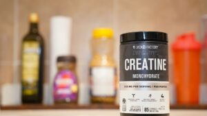 Creatina: qué es, para qué sirve y cómo tomarla